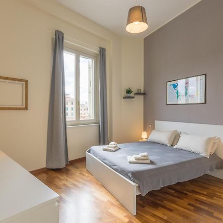 Near The Port-Elegante Appartamento Con Vista Sui Canali ลีวอร์โน ภายนอก รูปภาพ
